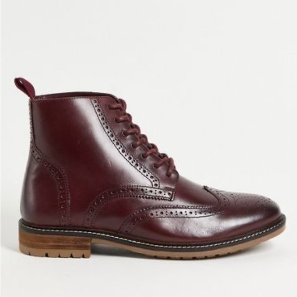 Men's Burgundy Brogue Boots - Picture 1 of 4